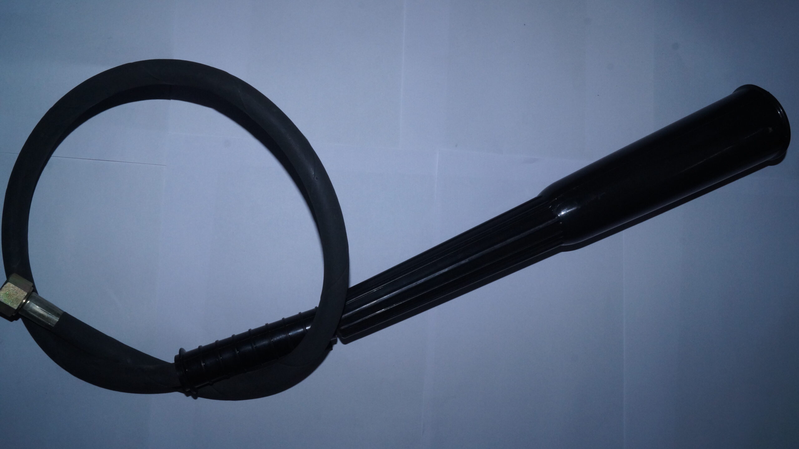 CO2 1MTR DISCHARGE HOSE WITH ROUND HORN